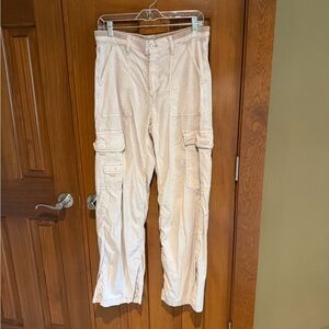 American Eagle Outfitters Light Beige Cargo Pants with Multiple Pockets